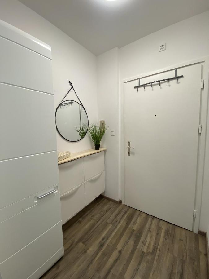 Ferienwohnung #Lowcosthighcomfortgoess Goss Exterior foto