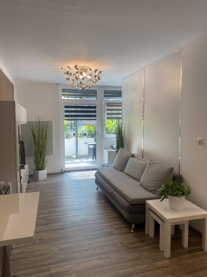 Ferienwohnung #Lowcosthighcomfortgoess Goss Exterior foto